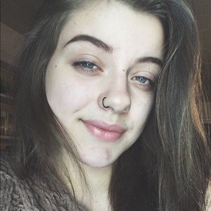 Meet your Posher, Sstella